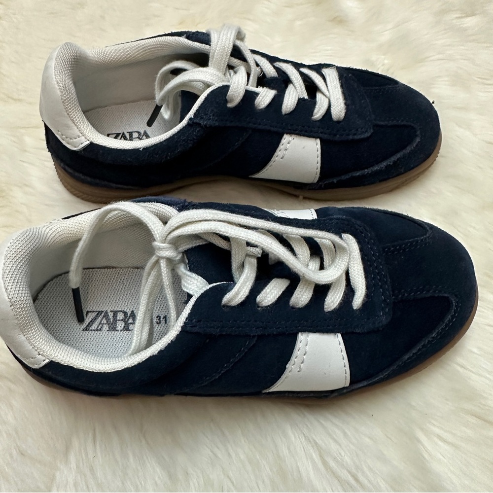 ZARA GIRLS SNEAKERS SIZE 31/US 13 - Picture 2 of 4
